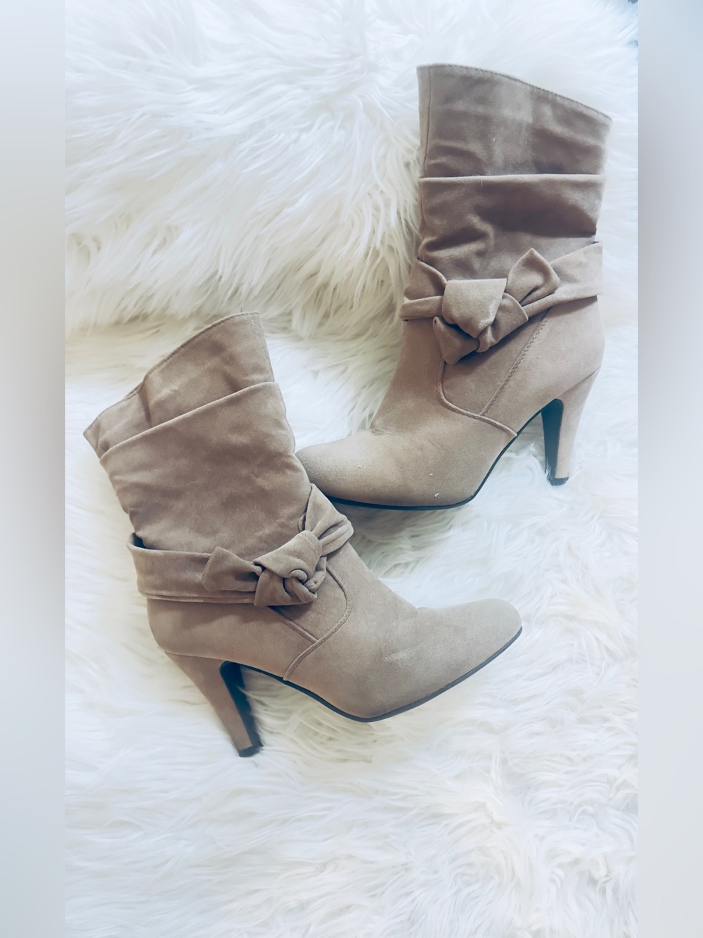 Fun and Adorable Venus Suede Taupe Mid-Calf Knot Accent Heel Boots - Women 7.5